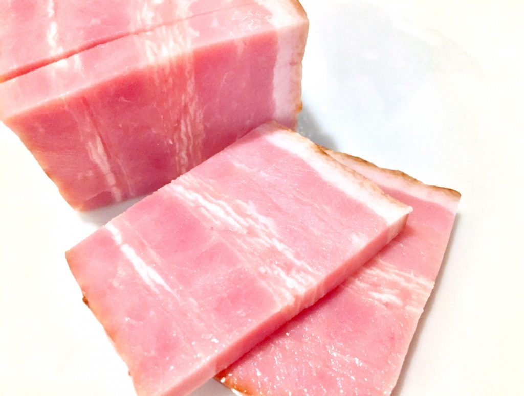 スペインの朝食_スパニッシュオムレツ_ベーコン