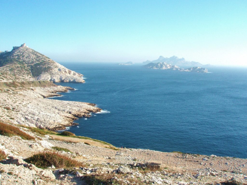 フランスの魅力_マルセイユの海