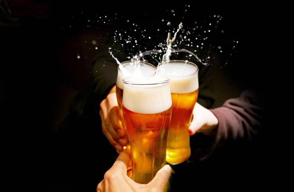 一人あたりビール消費量_世界一_乾杯