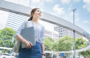 正社員の週4日勤務（週休3日制）_キャリアウーマン