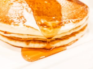 激戦区東京でおすすめのパンケーキ_シロップたっぷり