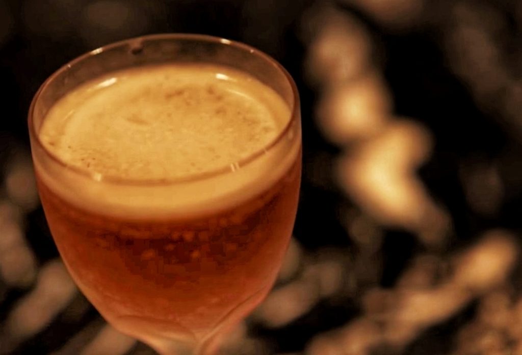 独身最後の夜_バチェラー・パーティー_ビール